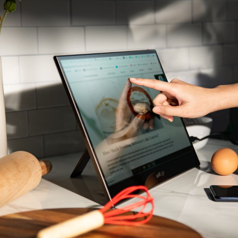 Mobile Pixels Glance Pro Portable Monitor 15.6"